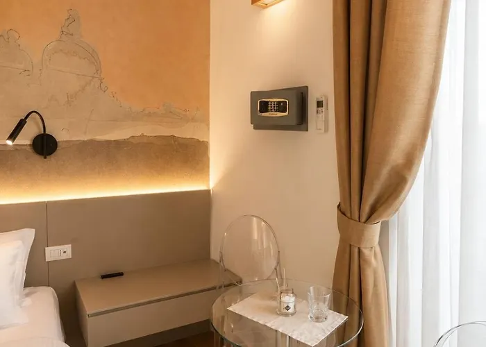 Trevi Steps 4*
